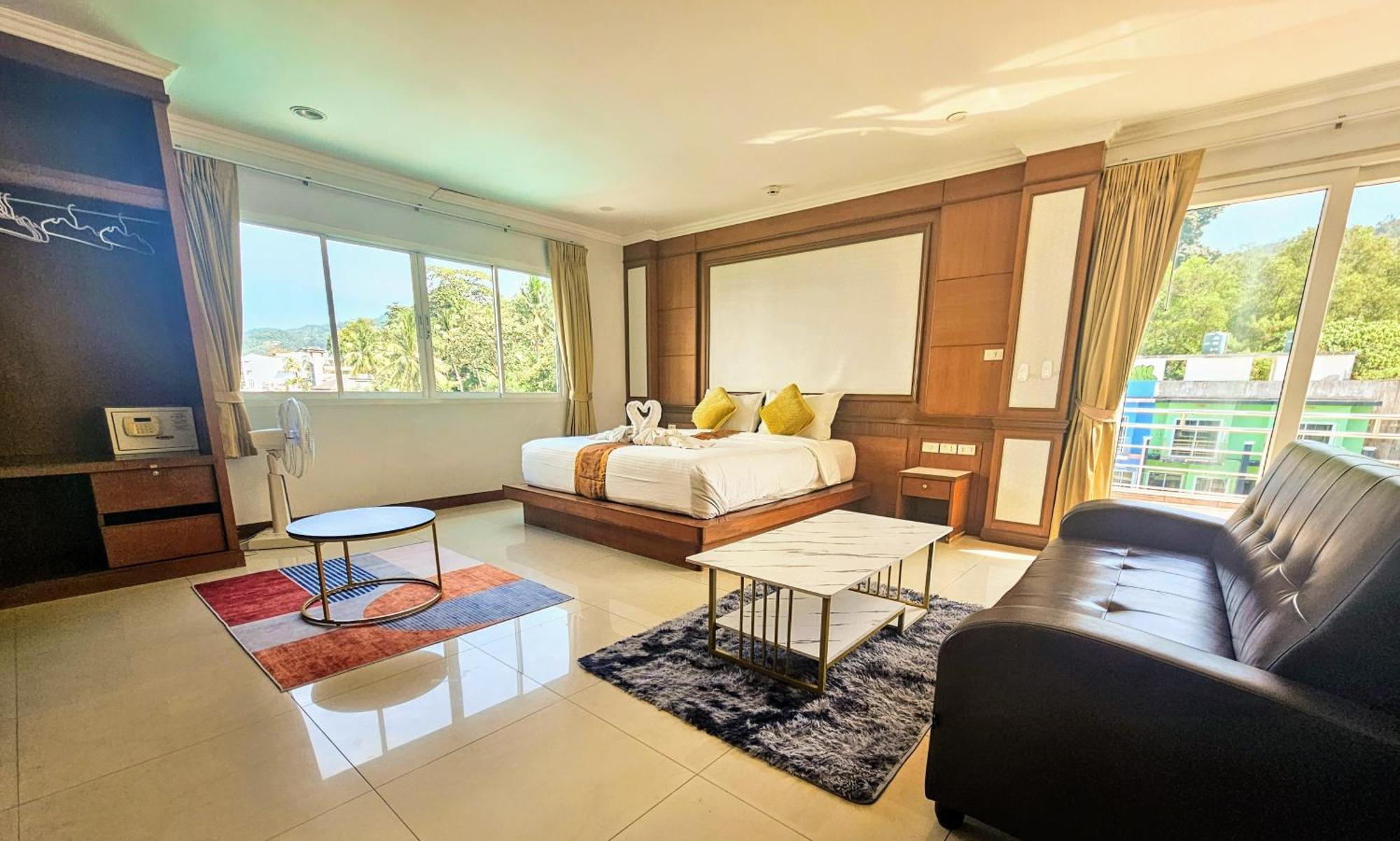 Sukcheewa Residence Phuket Patong Exteriör bild